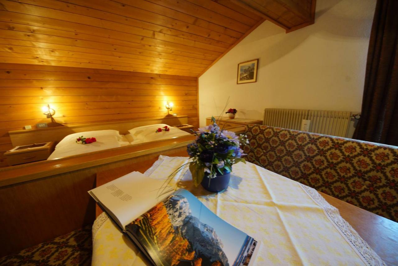 Garni Flurida Bed & Breakfast บาเดีย ภายนอก รูปภาพ