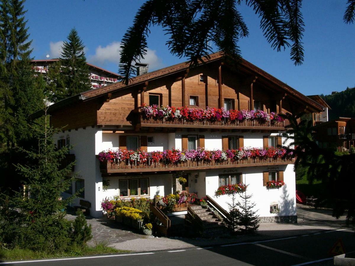 Garni Flurida Bed & Breakfast บาเดีย ภายนอก รูปภาพ